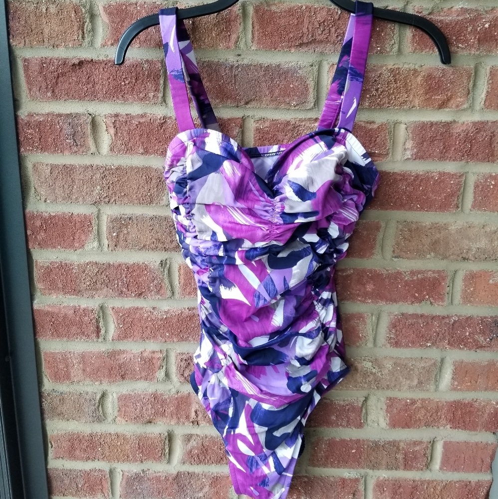 Croft & Barrow one piece swimsuit